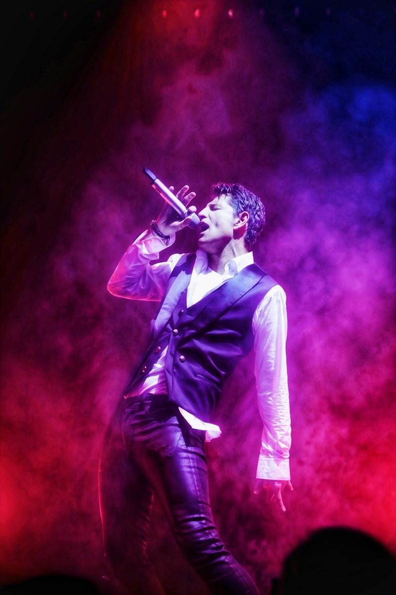 Σάκης Ρουβάς