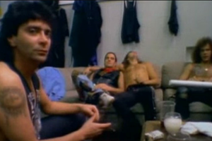 Κάπως ανυπομονούμε για τη σειρά ντοκιμαντέρ των Bon Jovi στο Disney+ - εικόνα 1