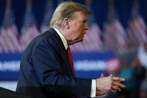 Ο Donald Trump νομίζει πως είναι ένας άλλος Alexey Navalny - εικόνα 1