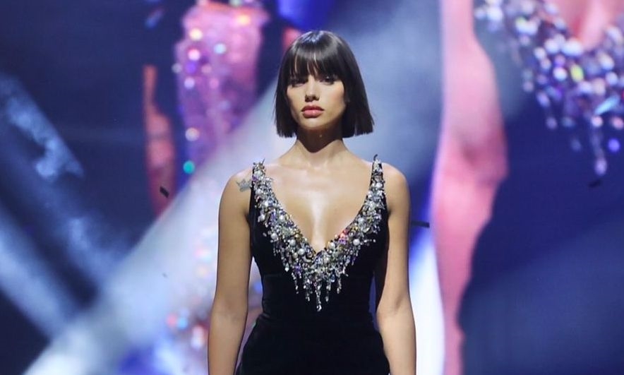 Η Κλέλια Ανδριολάτου και τα κρύα νερά της θάλασσας - εικόνα 1