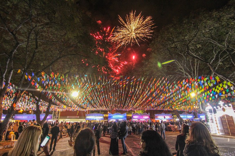 ΠΥΡΟΤΕΧΝΗΜΑΤΑ