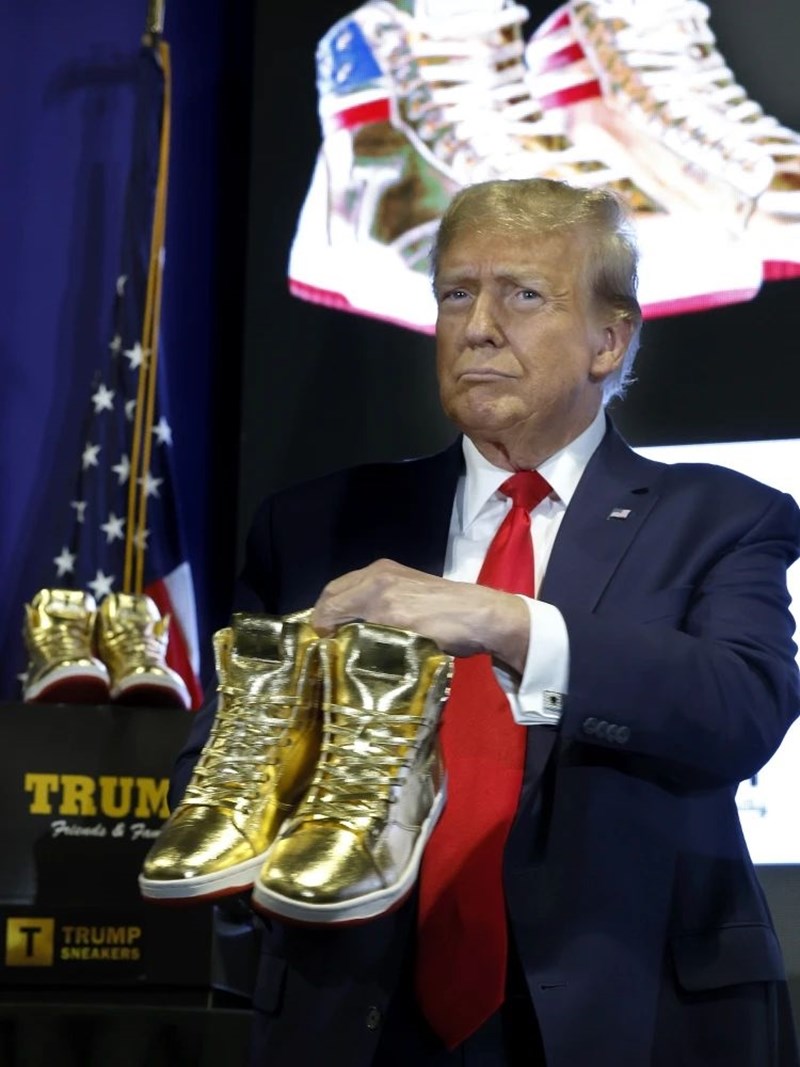 Τα παπούτσια του Donald Trump