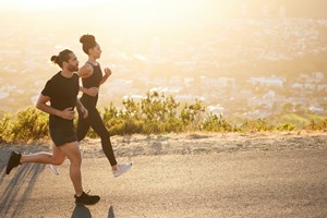 Οι καλύτερες αεροβικές ασκήσεις για να πάρεις γρήγορα τα πάνω σου - εικόνα 1