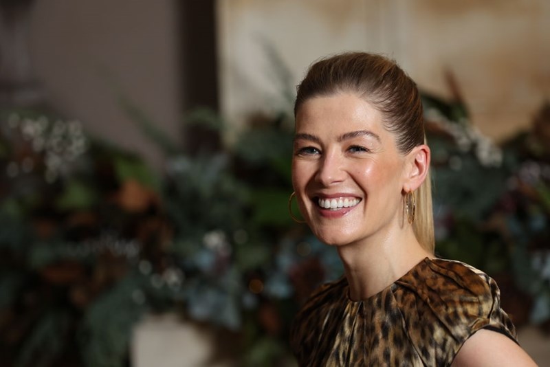 Rosamund Pike