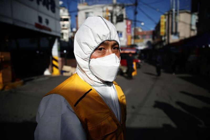 ΚΟΡΟΝΑΪΟΣ ΚΙΝΑ 3