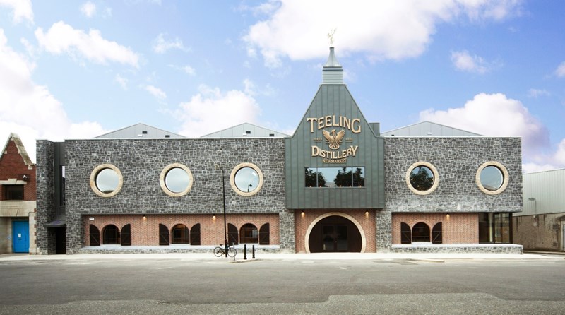 Teeling: Πώς είναι να πίνεις την ψυχή του Δουβλίνου 13