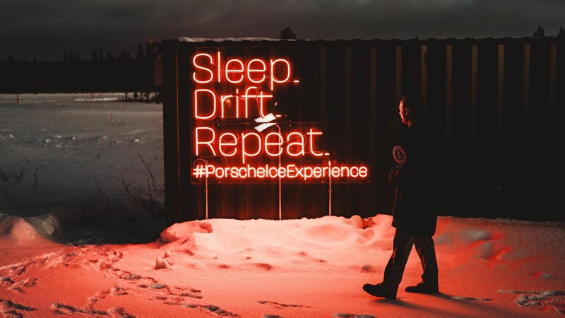 Porsche Taycan ρεκόρ Guinness Drift