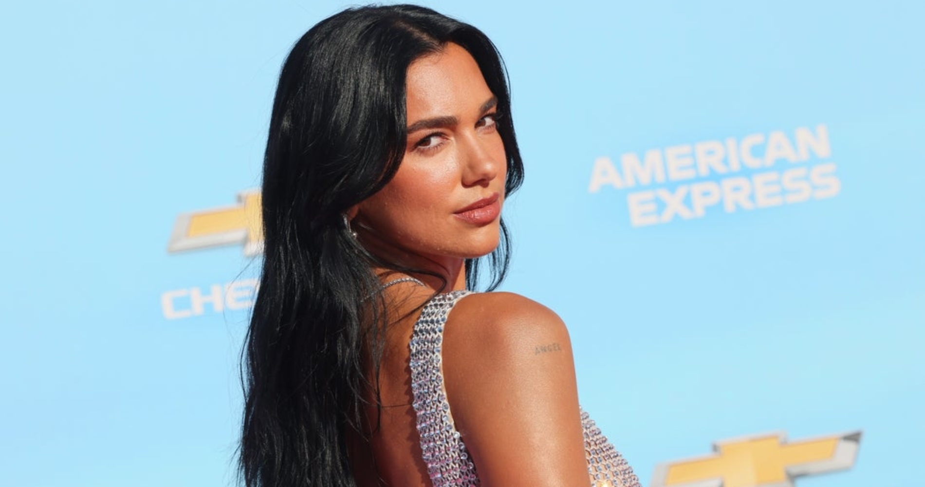 5 φορές που η Dua Lipa 'στοίχειωσε' τα όνειρά μας - εικόνα 1