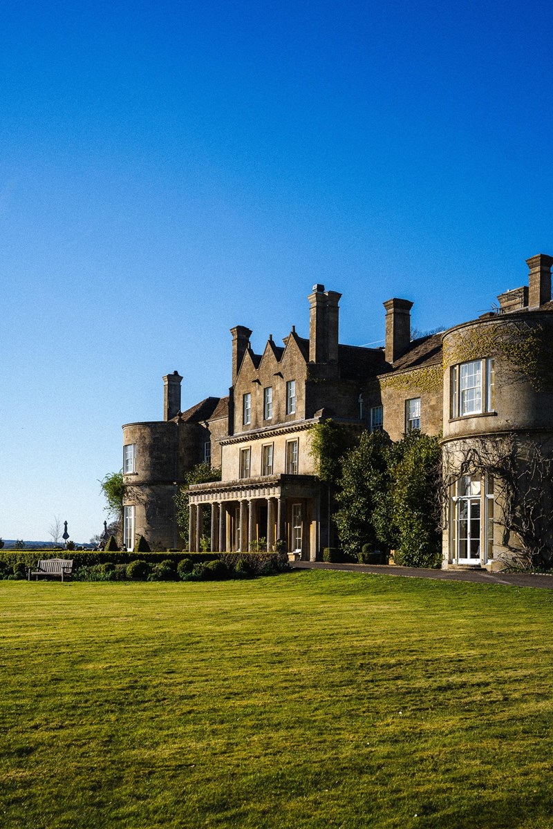 Elatos Resort Emblems Collection