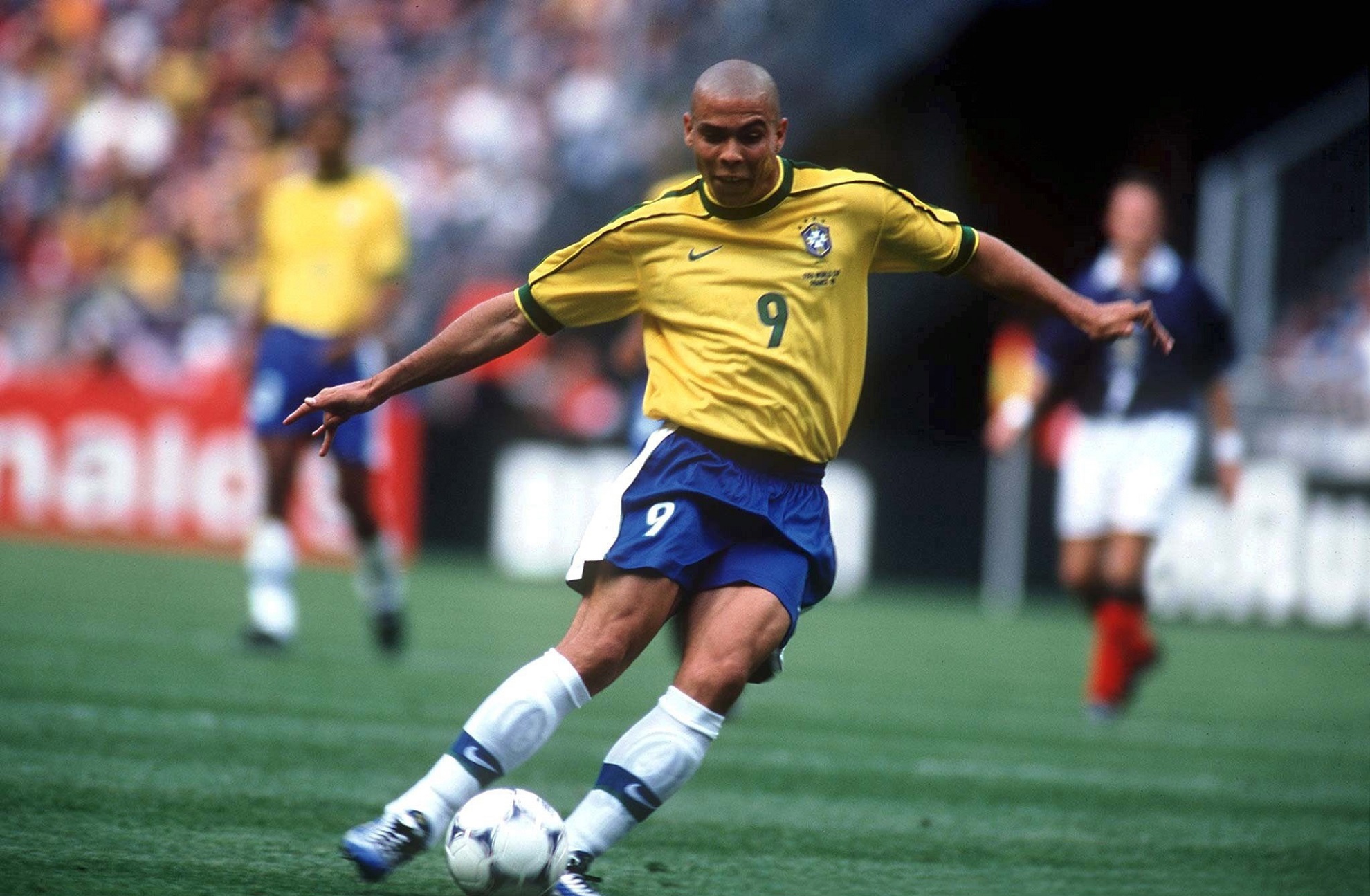 Όταν η μόδα παίζει μπάλα - εικόνα 2