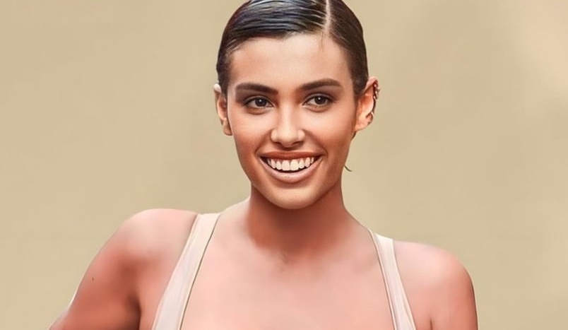 Η Bianca Censori εμφανίστηκε γυμνή στο κόκκινο χαλί των Grammys - εικόνα 2