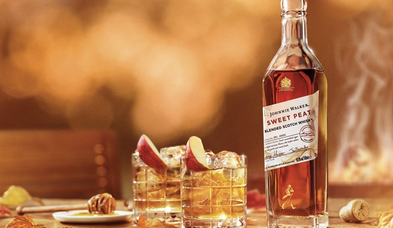 JΟΗΝΝΙΕ WALKER BLENDER'S BATCH SWEET PEAT