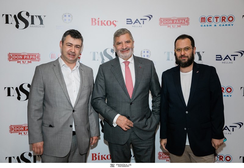 Δημήτρης Ηλιόπουλος, εκδότης του Αθηνοράματος, Γιώργος Πατούλης Περιφερειάρχης Αττικής, Δημήτρης Νικολακόπουλος, Chief Digital Officer Ομίλου Αττικών Εκδόσεων