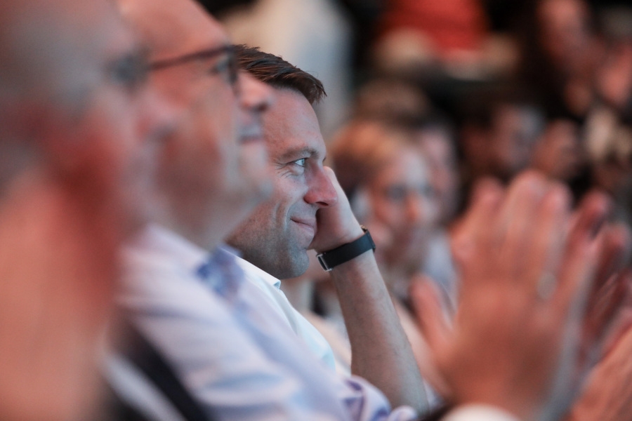 Ο ΣΥΡΙΖΑ φαίνεται να είναι στα τελευταία του, λέει το Politico - εικόνα 1