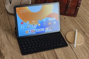 Ποιο κινητό της Huawei είδε ο CEO της Νvidia και σοκαρίστηκε - εικόνα 1