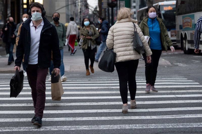 PEOPLE WITH FACE MASKS