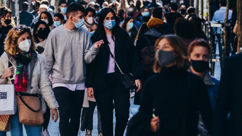 PEOPLE WITH FACE MASKS