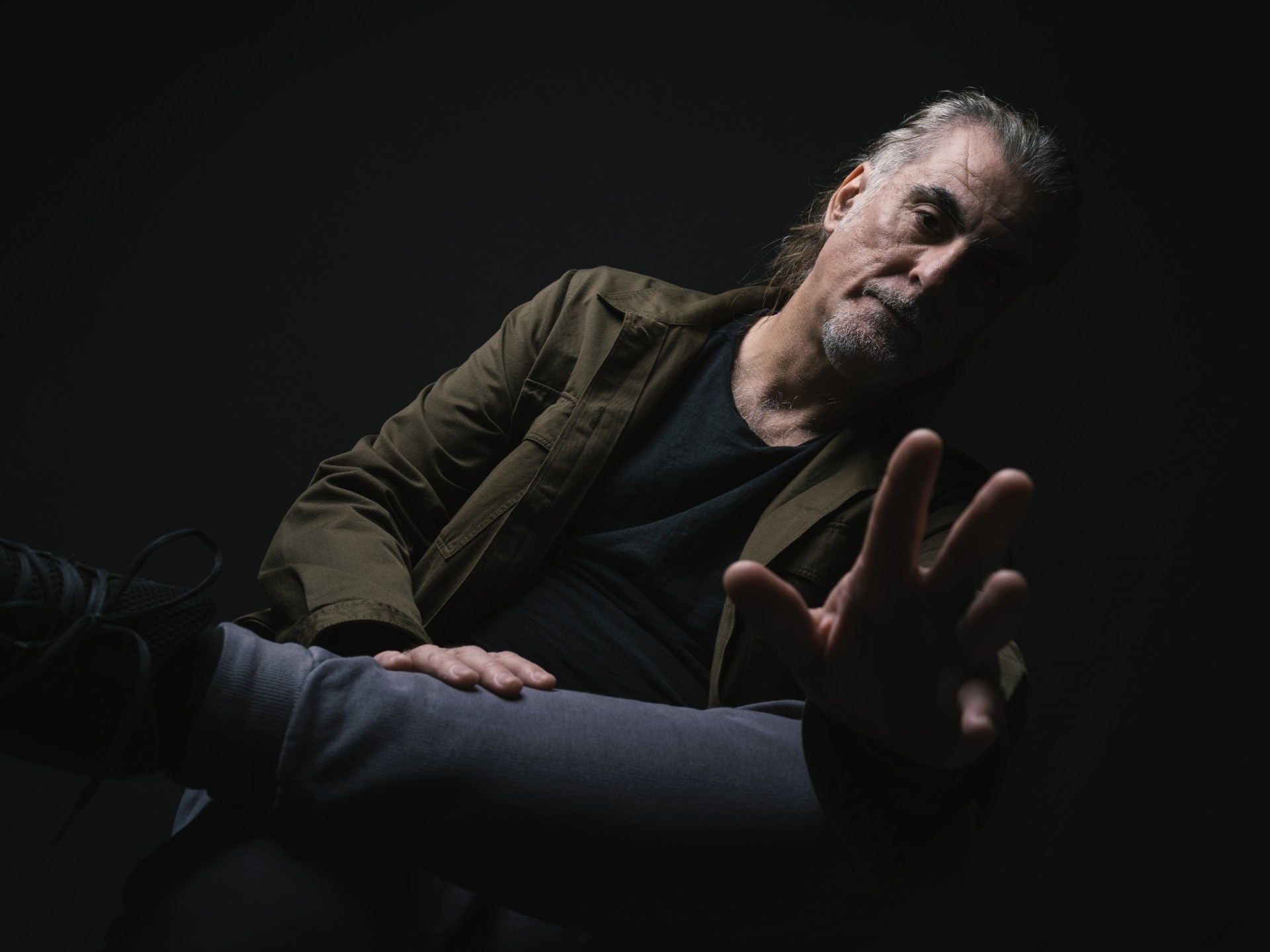 Σε άλλα νέα, είδαμε τον Αλκίνοο Ιωαννίδη να τραγουδα τον 'Προσκυνητή' στο Columbia - εικόνα 1