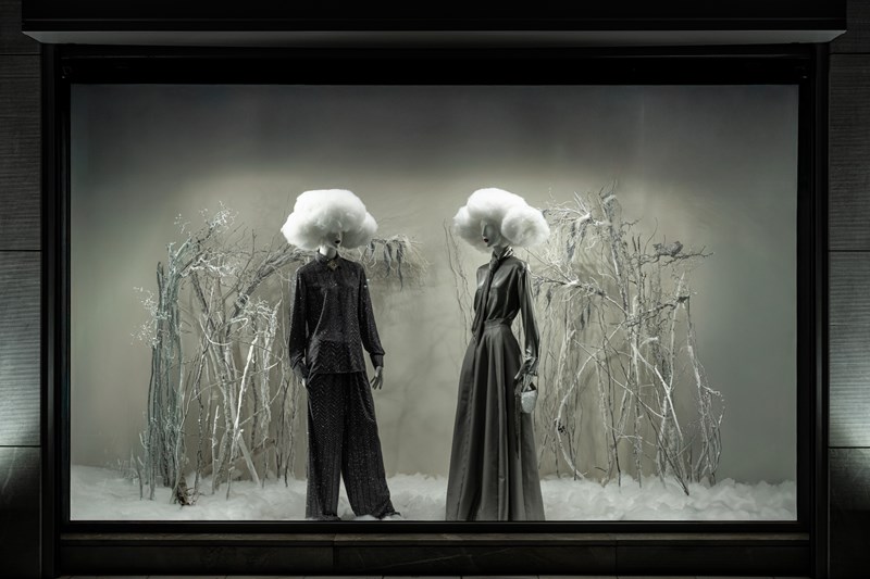 Η Γλυφάδα ντύνεται γιορτινά στο λαμπερό EPONYMO