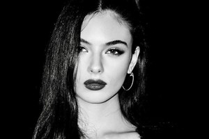 Deva Cassel, στα χνάρια της υπέροχης Monica Bellucci - εικόνα 1