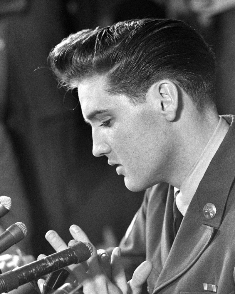 ELVIS PRESLEY