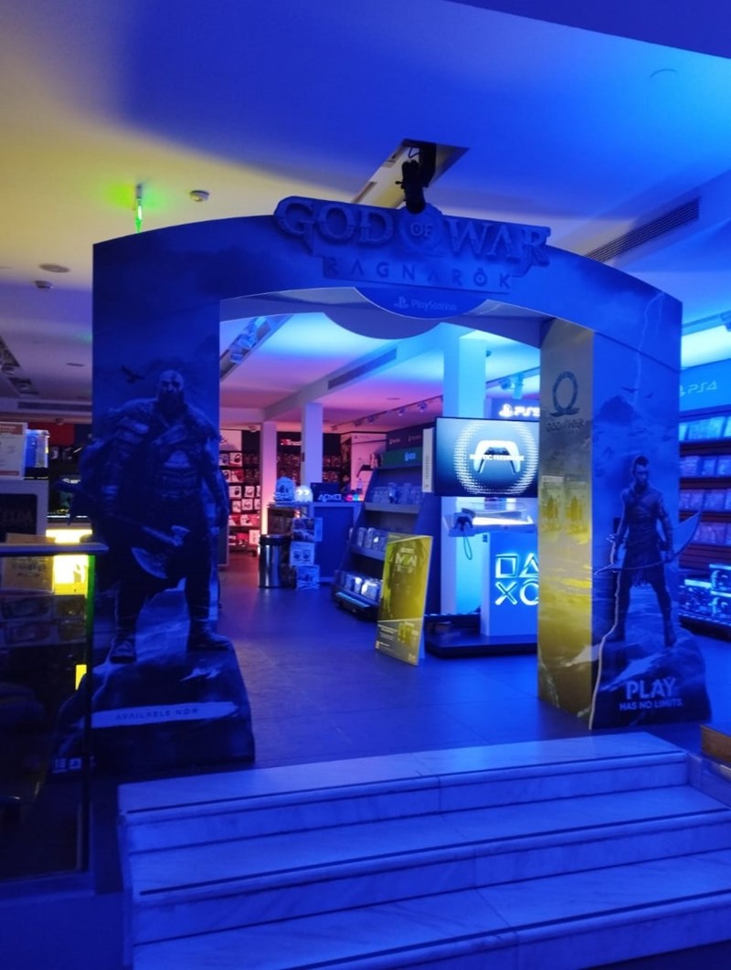 Public_God of War.png