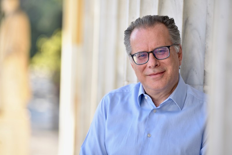 Γιώργος Κουμουτσάκος 3