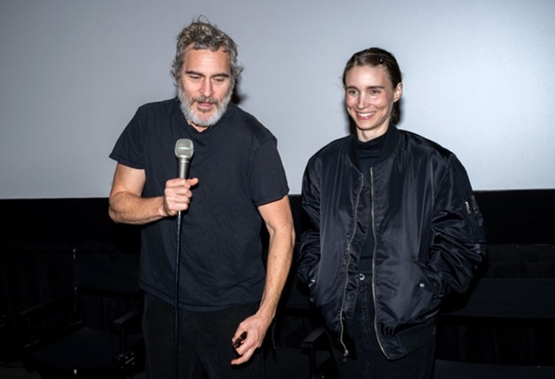 Ο Joaquin Phoenix και η Rooney Mara