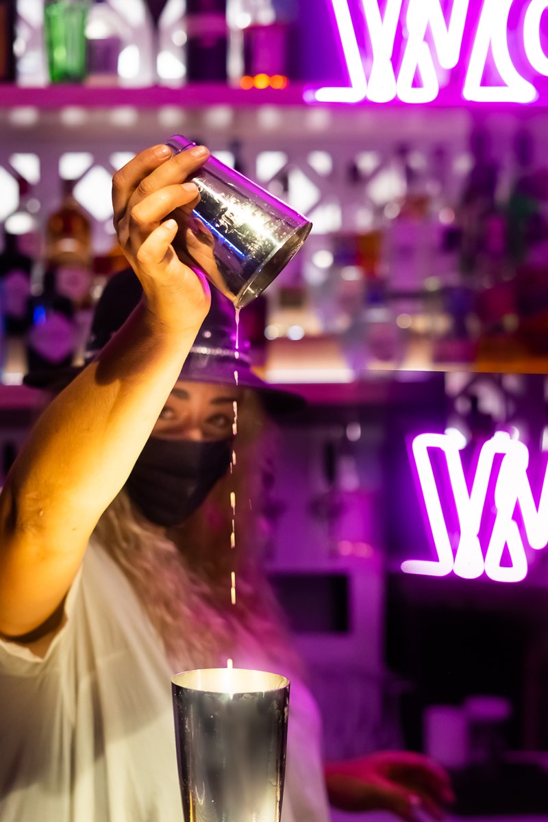 ΜΠΑΡ SUNTAN ΤΗΝΟΣ 1