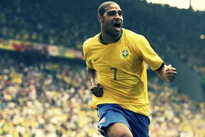 Το αντίο του Adriano στο ποδόσφαιρο έγινε με κλάματα (video) - εικόνα 1