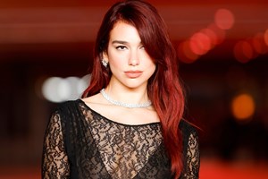 Dua Lipa, πιο αποκαλυπτική από ποτέ - εικόνα 1