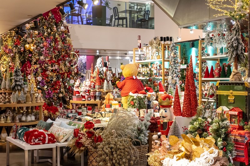 Party Christmas Vibes στα πολυκαταστήματα notos