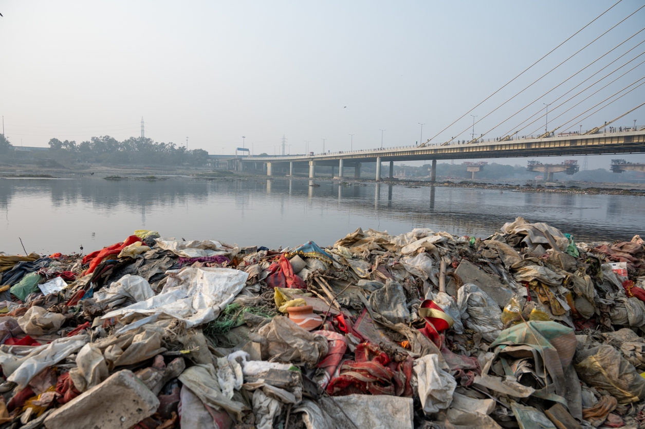 Έρχονται αυστηροί νόμοι για αλκοόλ σε ανηλίκους και κάπνισμα στους εξωτερικούς χώρους - εικόνα 2