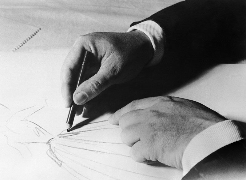CHRISTIAN DIOR'S HANDS