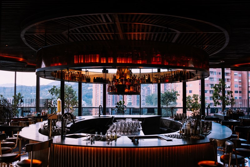 H λίστα 51-100 των The World’s 50 Best Bars 2025_To Mamba Negra