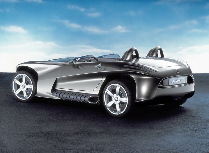 Mercedes-Benz F 400 Carving