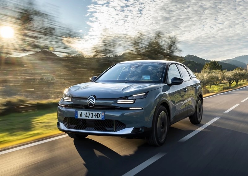 Ίσως το κορυφαίο μικρομεσαίο στην Ελλάδα για την σχέση τιμής/αξίας, το Citroen C4 μπορεί να αποκτηθεί με απόσυρση.