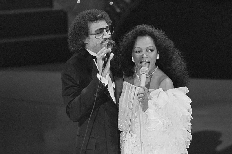 Lionel-Richie-and-Diana-Ross