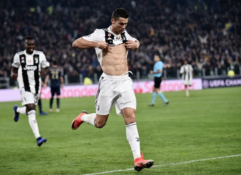 CRISTIANO RONALDO SIX-PACK