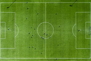 Τέλειες πόλεις για να συνδυάσεις ποδοσφαιρικούς αγώνες και διακοπές - εικόνα 1