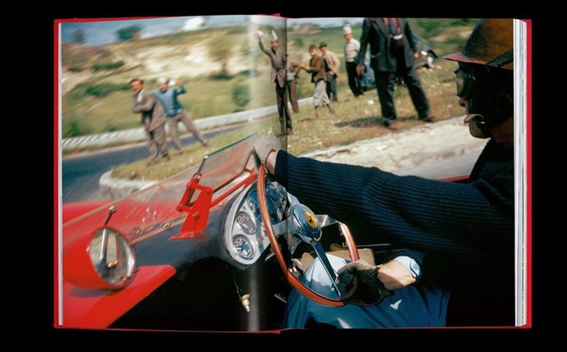 Ferrari λεύκωμα