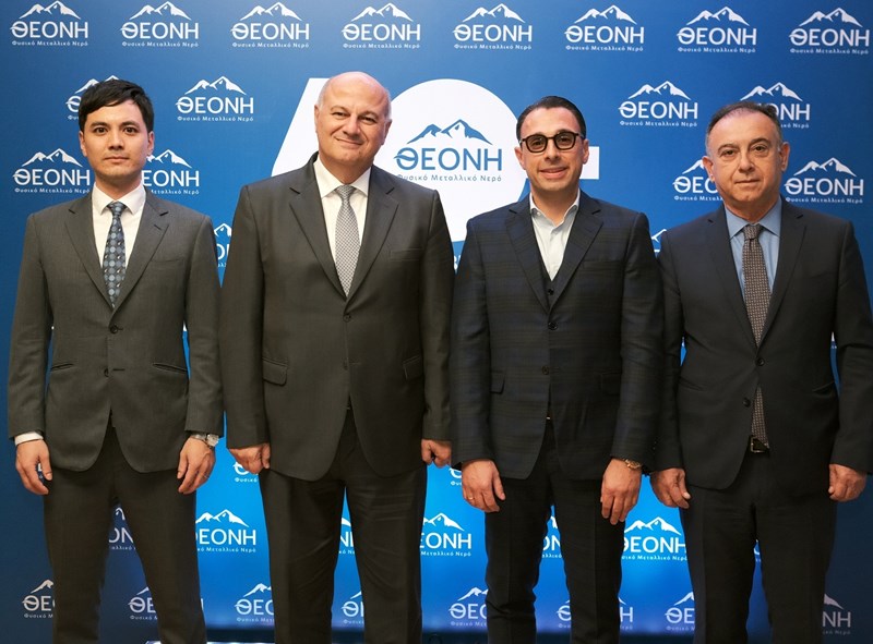 Ο Μορφωτικός Ακόλουθος της Πρεσβείας της Ιαπωνίας, κ. Ko SHIRATORI, ο Υπουργός Δικαιοσύνης κ. Κ. Τσιάρας, Ο Πρόεδρος και Διευθύνων Σύμβουλος, κ. Δημήτρης Τσέλιος, ο Bουλευτής Λάρισας κ. Χ. Κέλλας