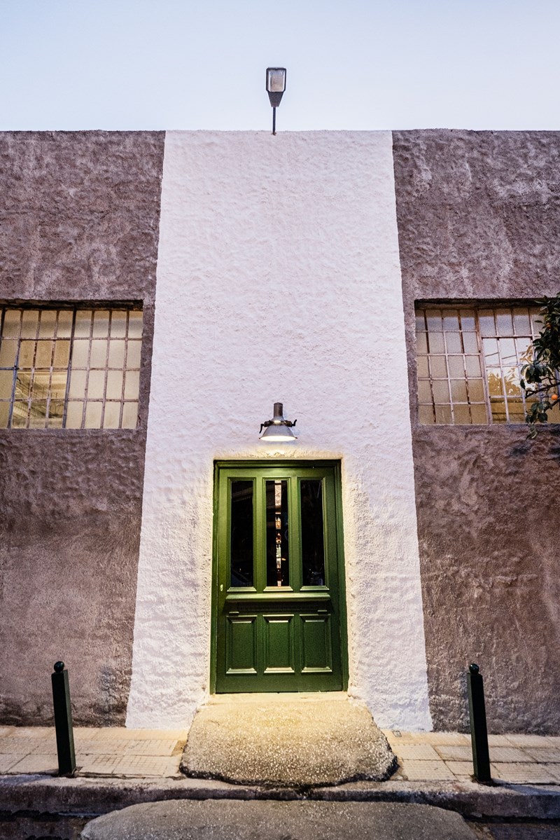 LINE ATHENS ΚΑΤΩ ΠΕΤΡΑΛΩΝΑ 8