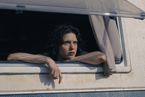 Αυτή η ελληνική σειρά προβλήθηκε πριν 20 χρόνια και κάνει τρελά νούμερα τηλεθέασης τώρα - εικόνα 2