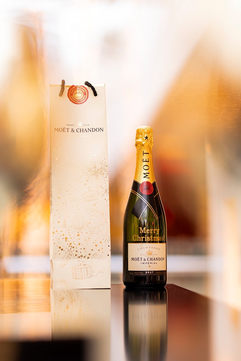 MOËT & CHANDON POP UP STORE GOLDEN HALL 3