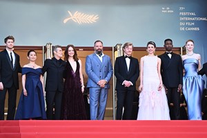 Στο Kinds of Kindness, ο Γιώργος Λάνθιμος ονειρεύεται με τα μάτια ανοιχτά - εικόνα 1