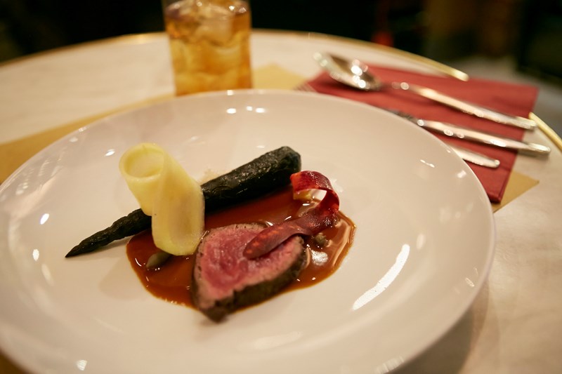 ΣΥΚΩΤΙ ΣΤΗ ΣΧΑΡΑ