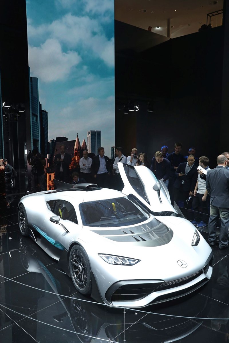 ΣΕΞΙ ΑΥΤΟΚΙΝΗΤΑ