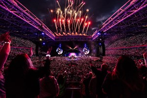 Οι Coldplay έφτιαξαν μία ταινία μικρού μήκους για τη Νάπολη - εικόνα 1