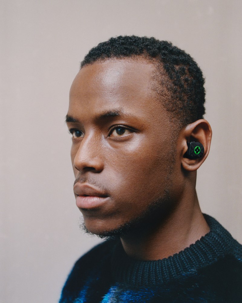 Louis Vuitton Horizon earphones